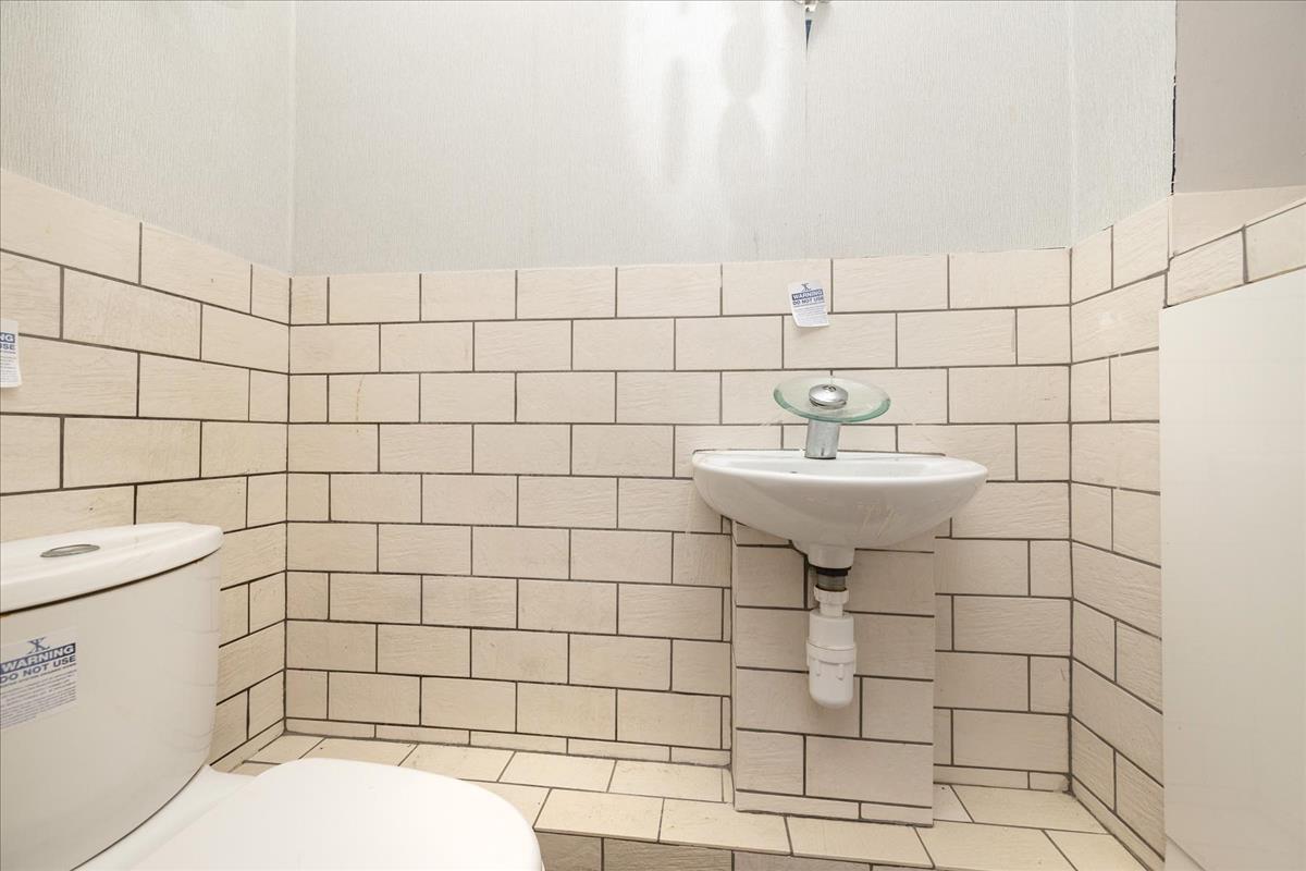 Property Image 865f5ad6-d8df-4883-89a7-c8050c4f849e