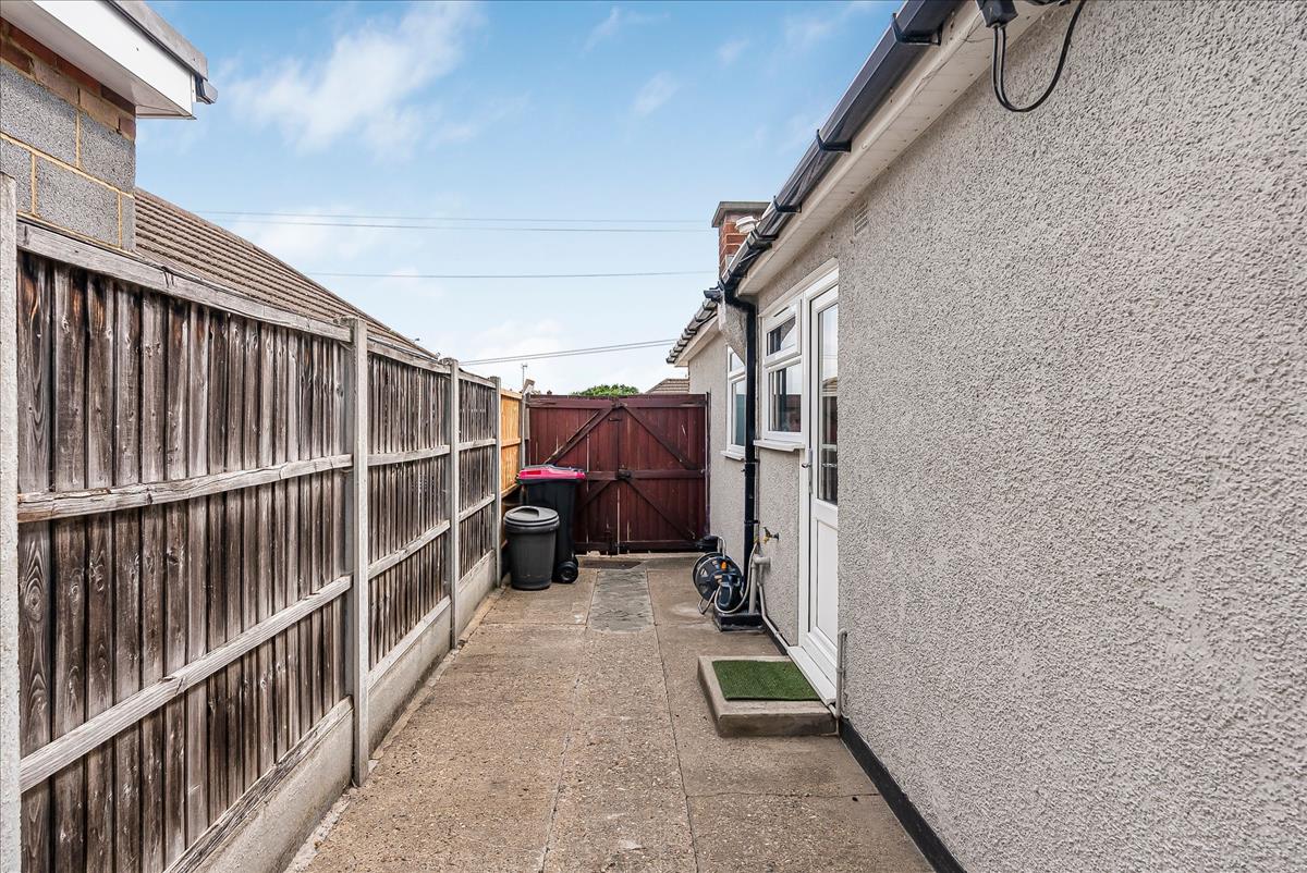 Property Image 866bce7f-7101-4817-9b00-aa918a9a3dff