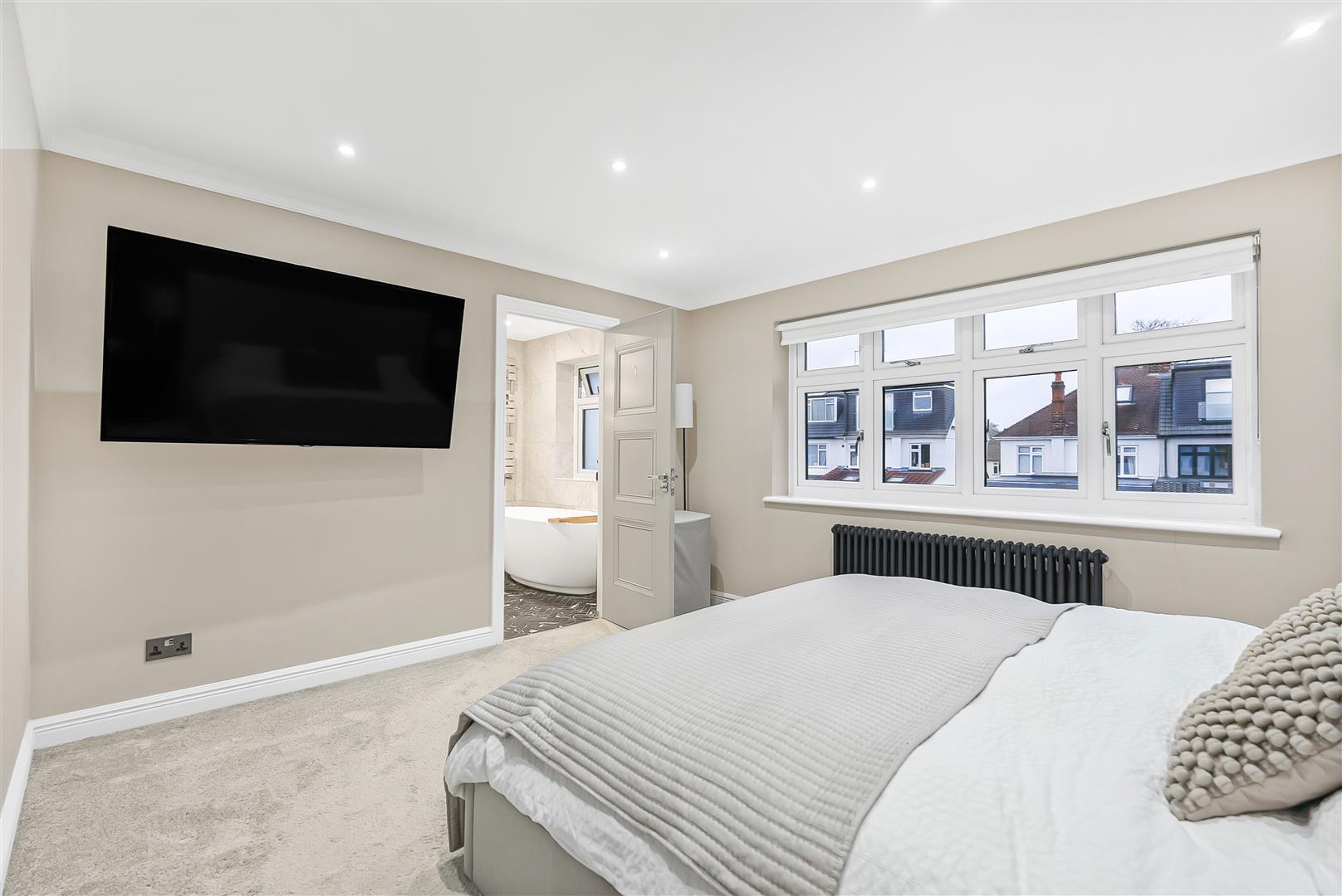 Property Image 868d42dc-80ea-415e-804f-1c2c930ea281