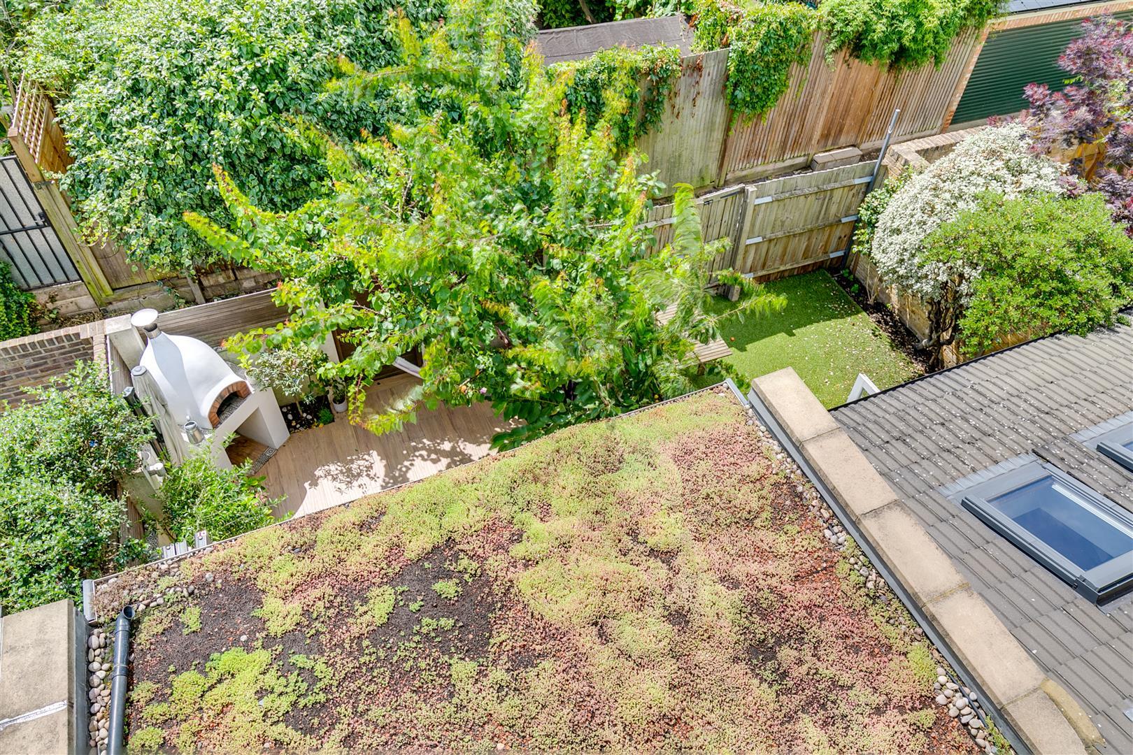 Property Image 869dde32-5ba8-4431-89c8-2935191c2cbd
