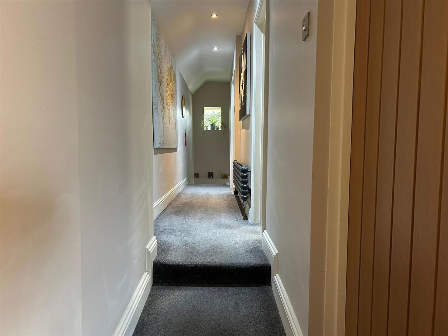 Property Image 869e1f58-78a1-44eb-89c0-087e2a0e0c70