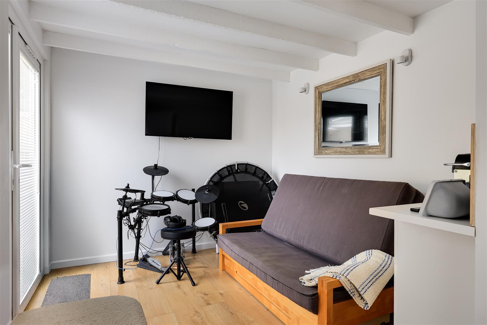 Property Image 86adcaa2-57e6-4ec6-9fa3-9fac4a74b2b3