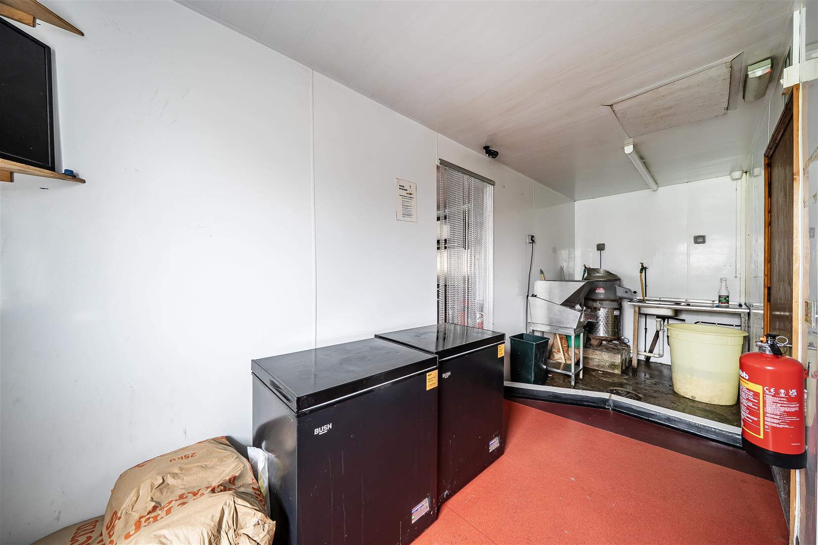 Property Image 86bf7be3-4306-448a-8269-5d96d2523349