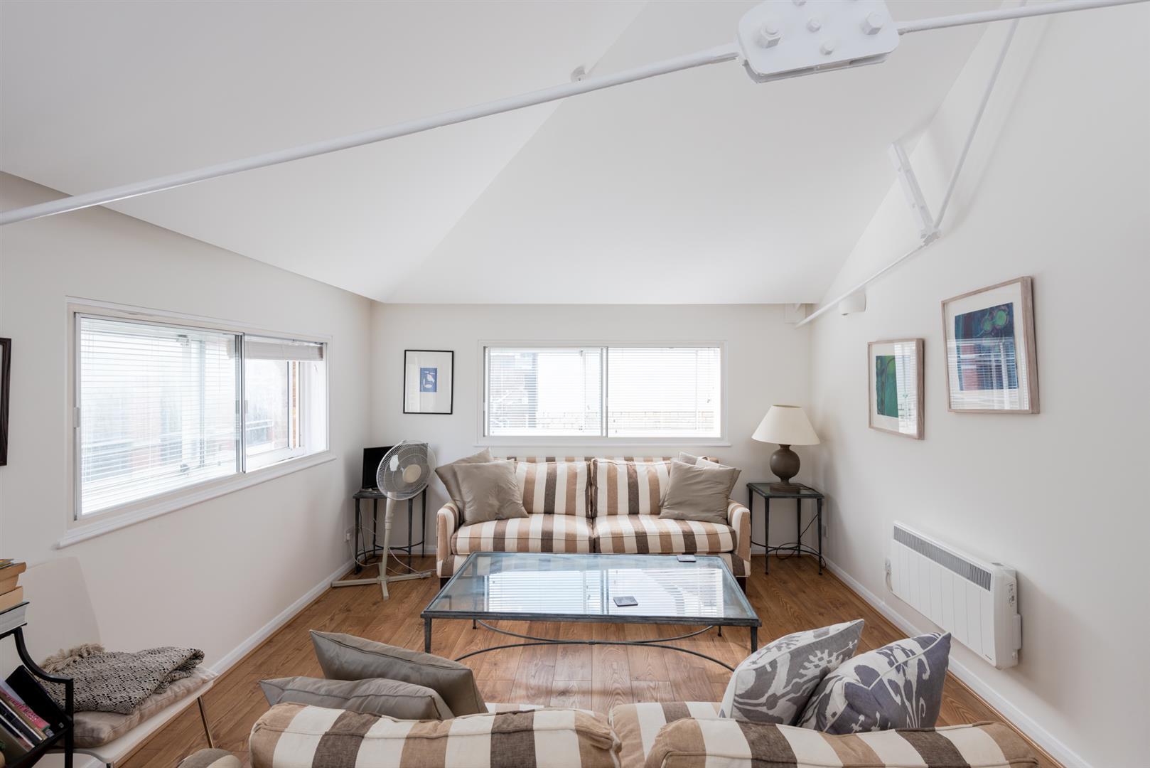 Property Image 86c37302-a86f-44f6-8bf9-11ec86840917