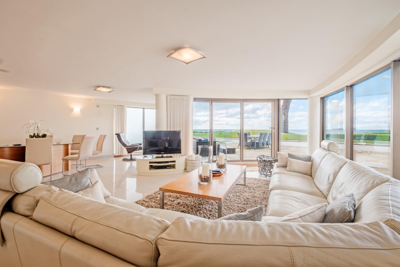 Property Image 86c58b6c-a788-49ec-a9ce-7e0f0b9c3a6e