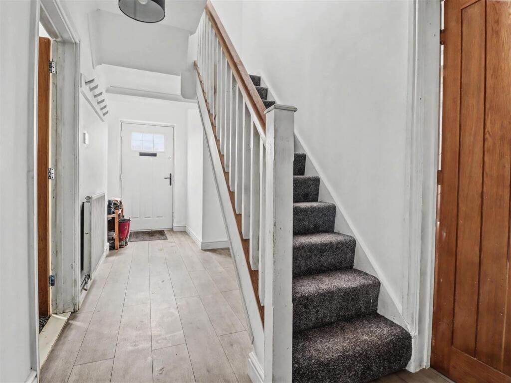 Property Image 86db0732-8778-4df2-bad0-34f3cf7c328a