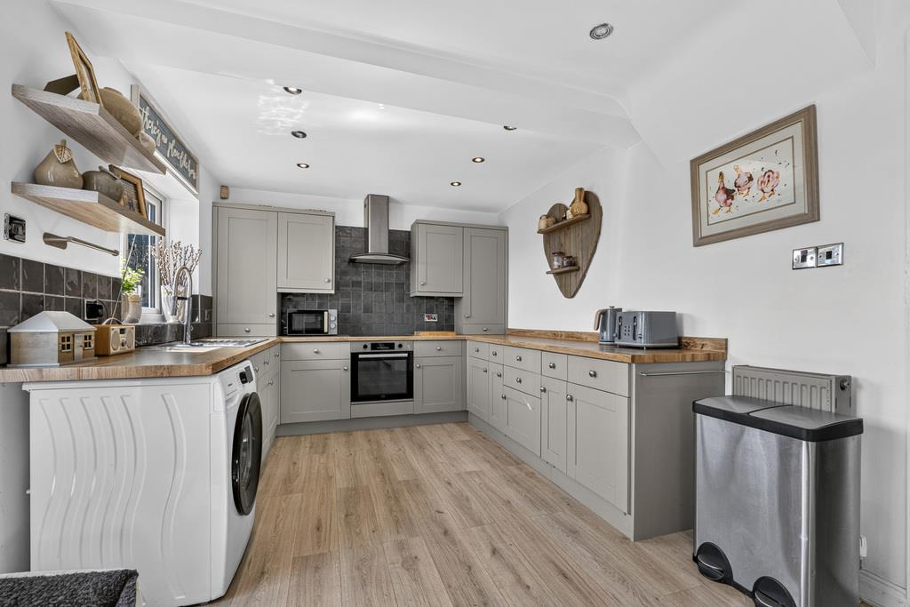 Property Image 86e9141e-75d8-40f9-beec-269f169aaa56