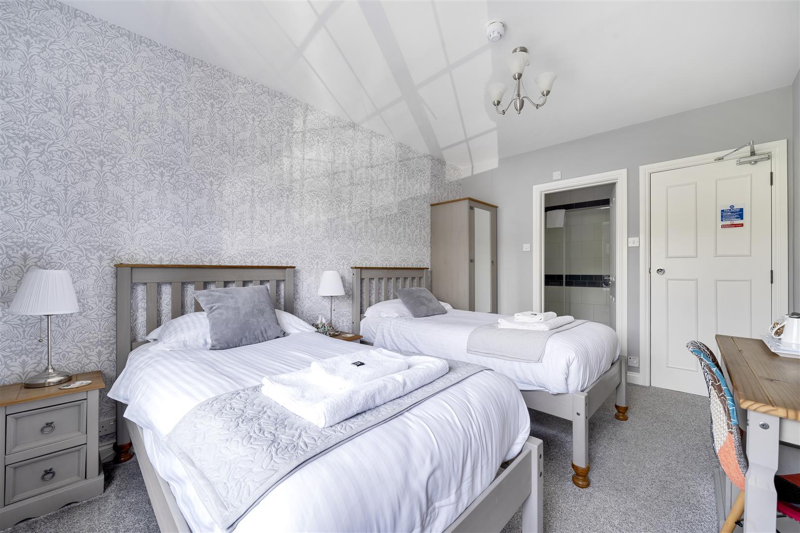 Property Image 86f003e9-32f8-491c-8275-47afb68e94f0