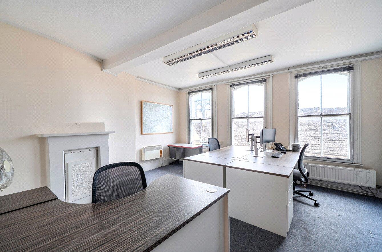 Property Image 86f24c7e-69ed-4424-aae4-aa07c713c694
