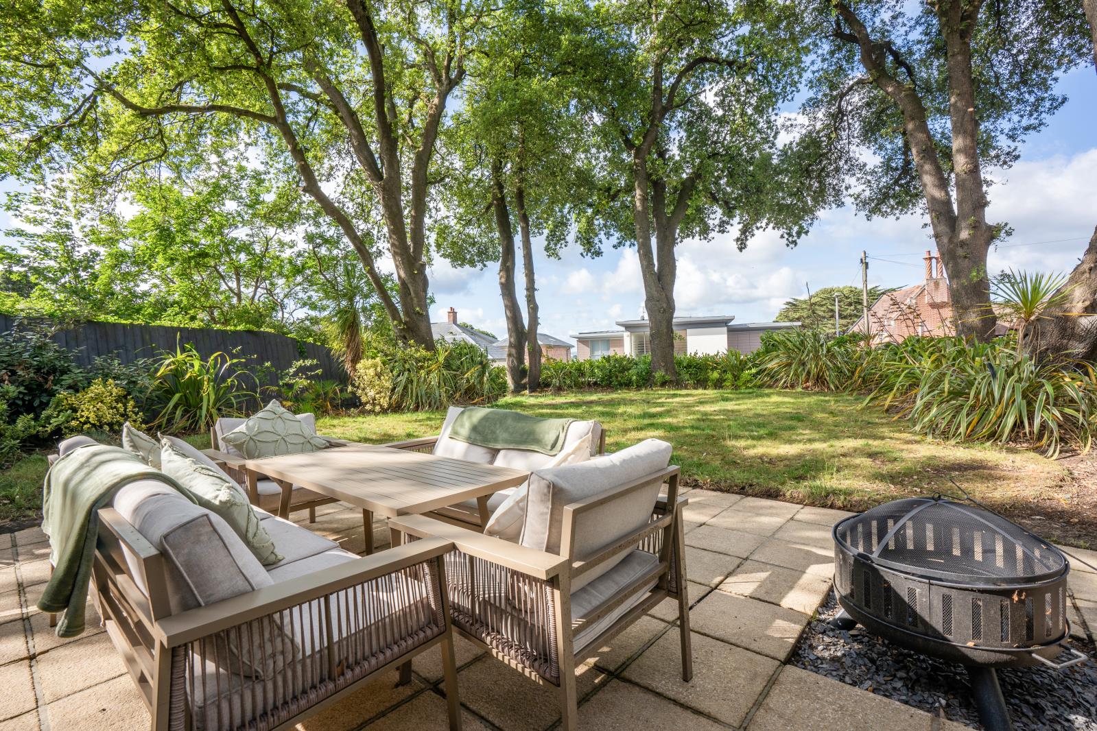 Property Image 8703e2e6-4173-40d1-96f3-5f05b7215bd8