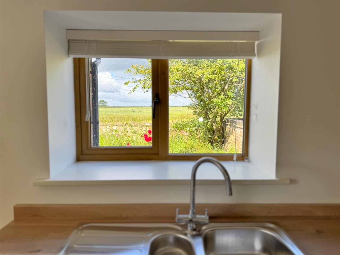 Property Image 87135ee9-c394-4ee5-8df9-f458d432200a