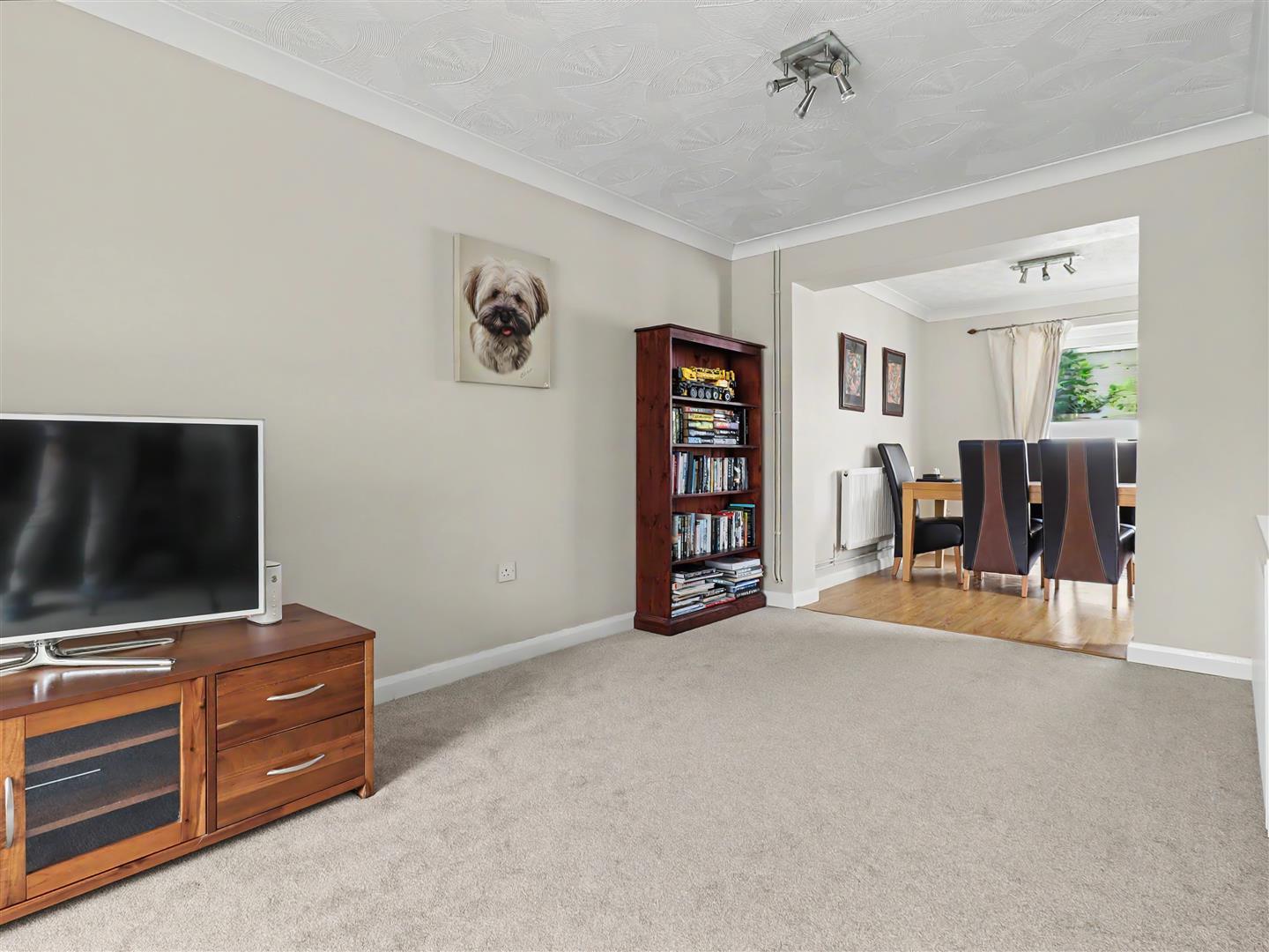 Property Image 872cd507-f953-46ba-b2ec-5913def0dcf5