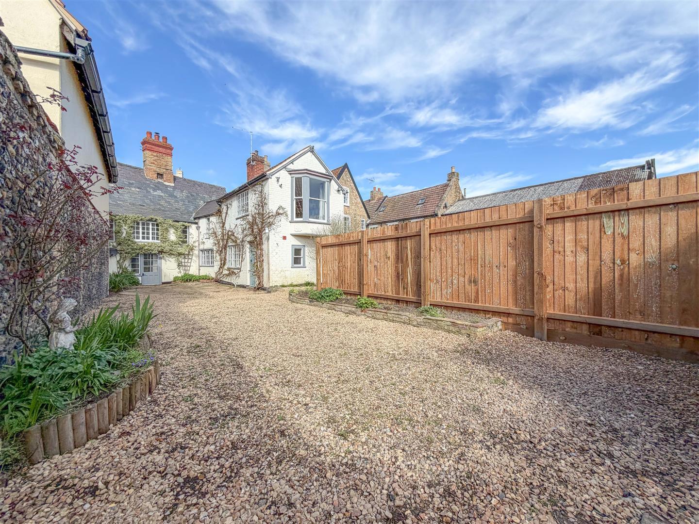 Property Image 8778d23a-5ede-4354-83e0-a4b2e38341bc
