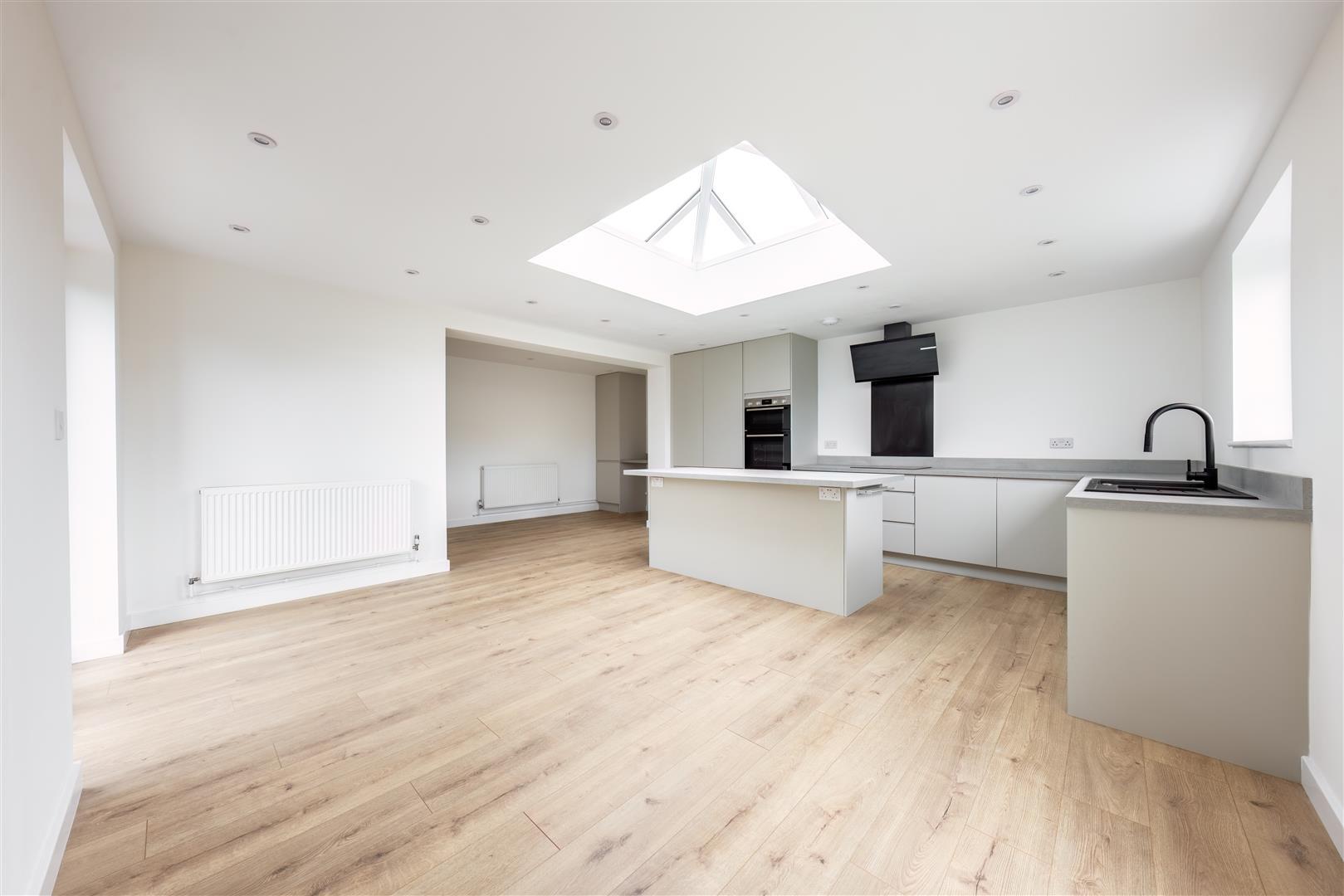 Property Image 877ff963-d0f8-4374-aa17-5b4bba4f579a