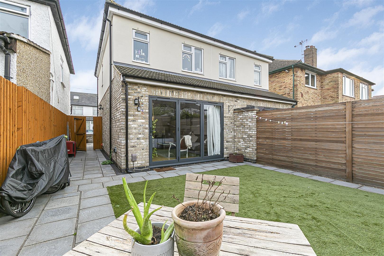 Property Image 8783b136-603f-4054-ab8a-63448923914e