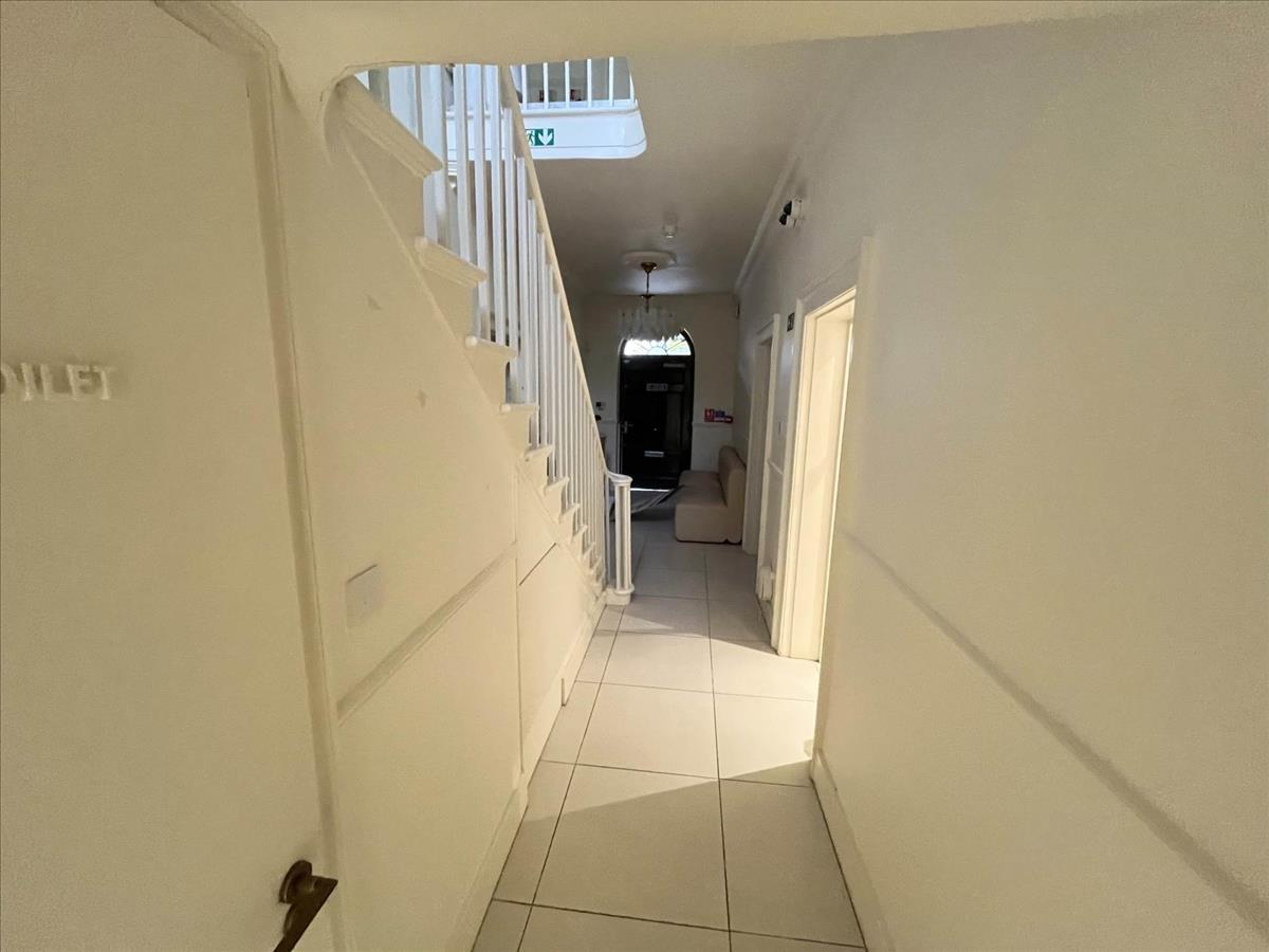 Property Image 878c9b59-4e87-4866-8712-36b2e9cff846