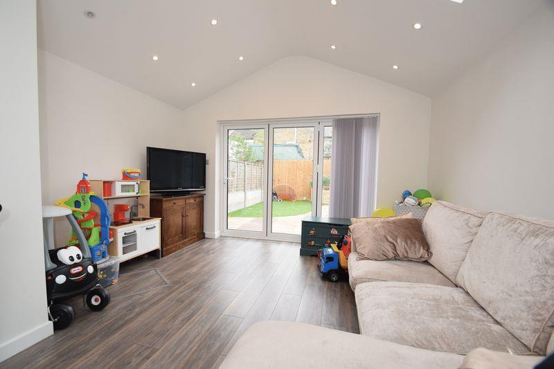 Property Image 87908289-0ba8-434c-b178-0c5e9ecc5f11
