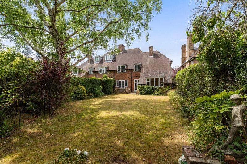 Property Image 879bcc77-49a9-4859-bac6-d784f96f0125