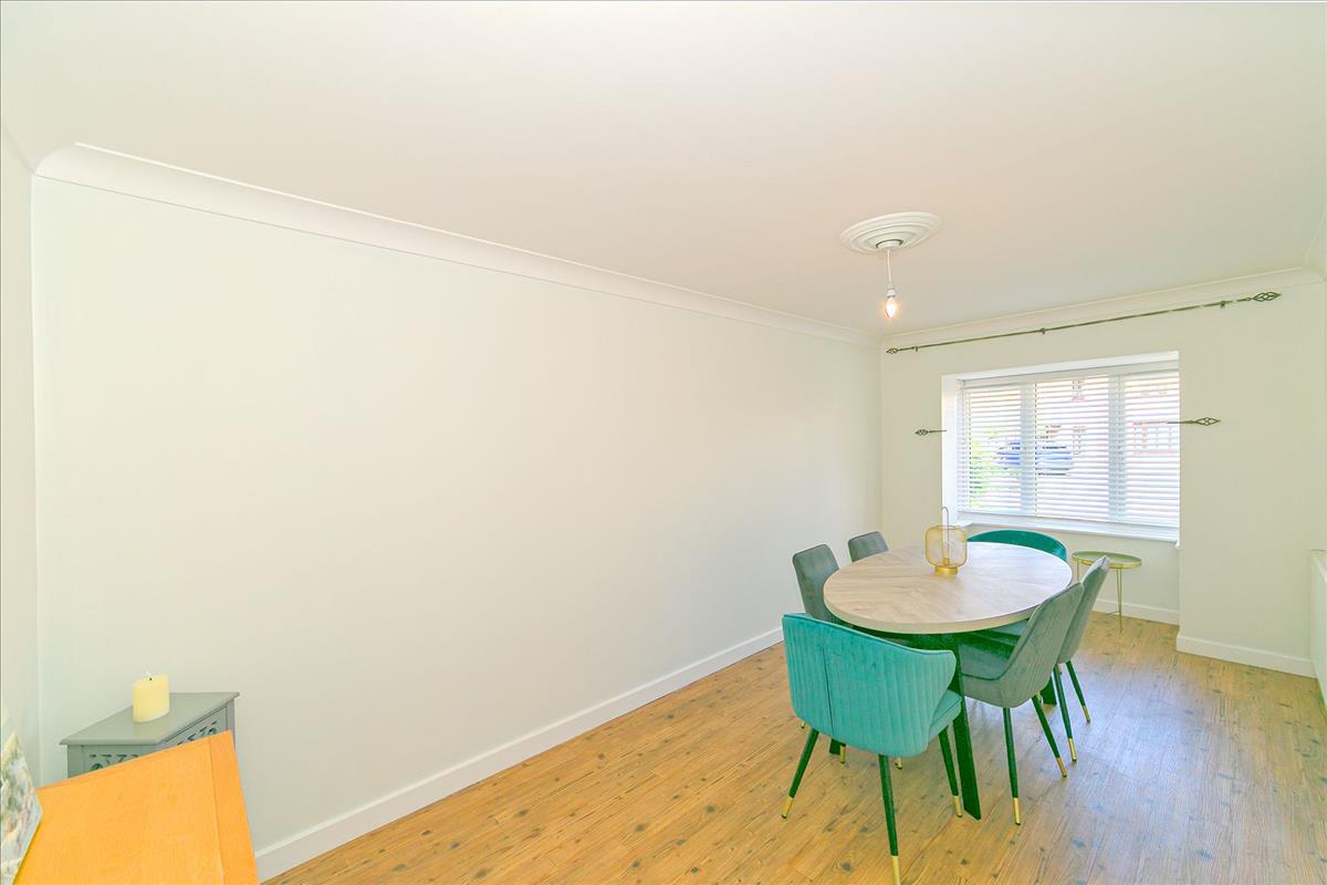 Property Image 879c311b-a946-40c3-a3bf-e4ba5082c500