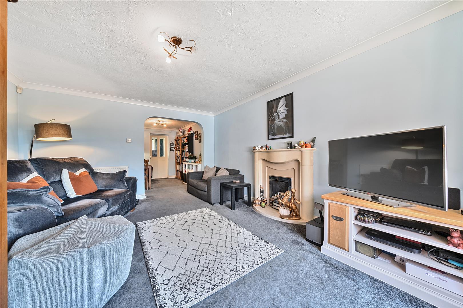 Property Image 879cad09-0098-49f7-a4b2-db7ac68fa276