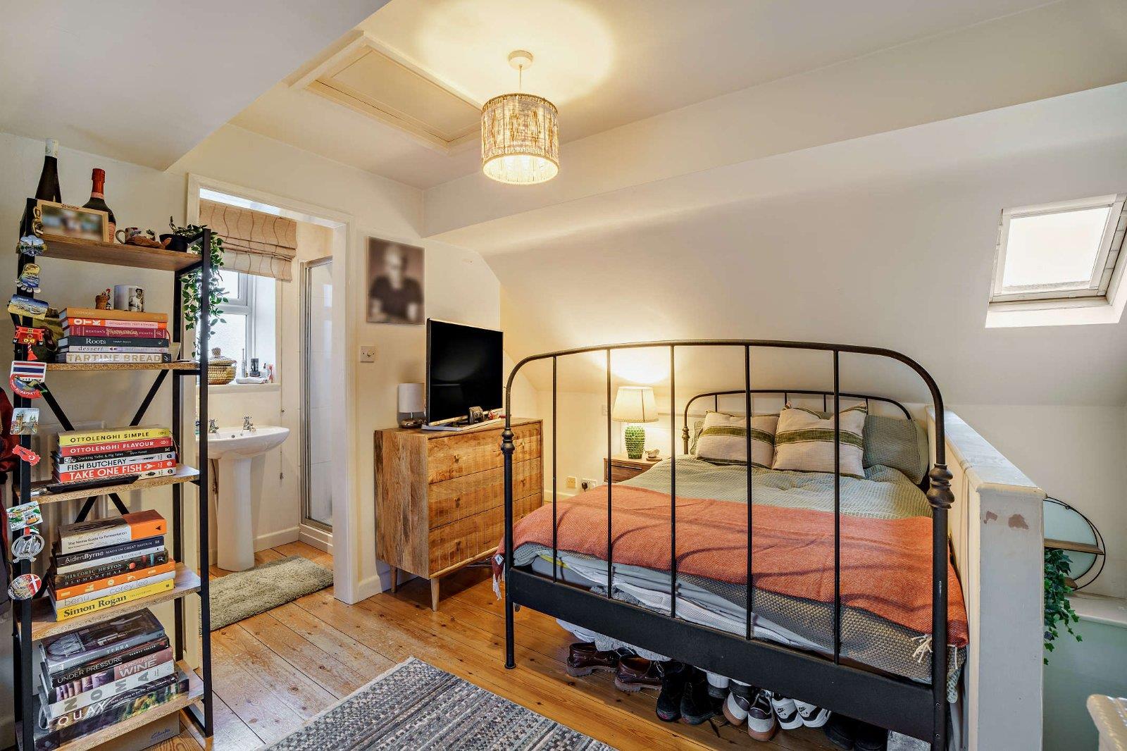 Property Image 87a7935c-d60c-4a3a-bf33-fac0ee3c13c2