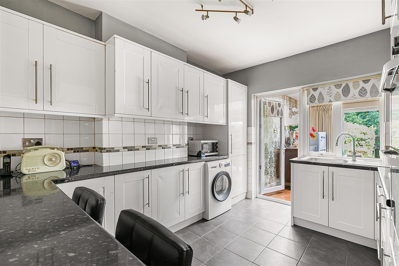 Property Image 87b23053-1b6d-4ba4-8f17-d8408b8c3acb