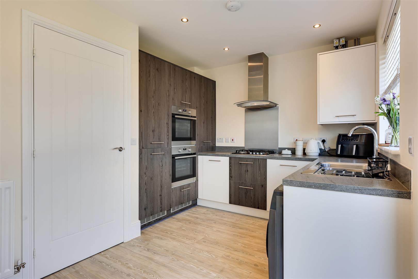 Property Image 87b72fb9-ac8d-470f-8536-5cf4f061ae1e