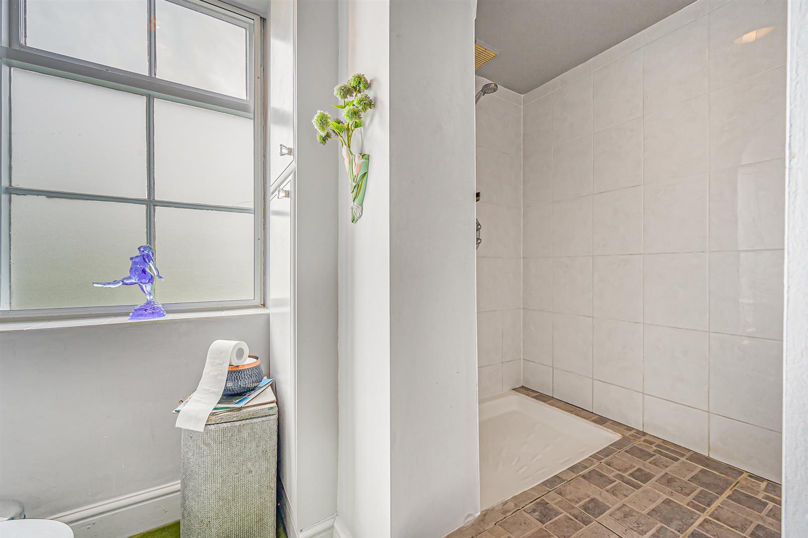 Property Image 87b7cb6f-170c-4382-bea6-bea955793f77