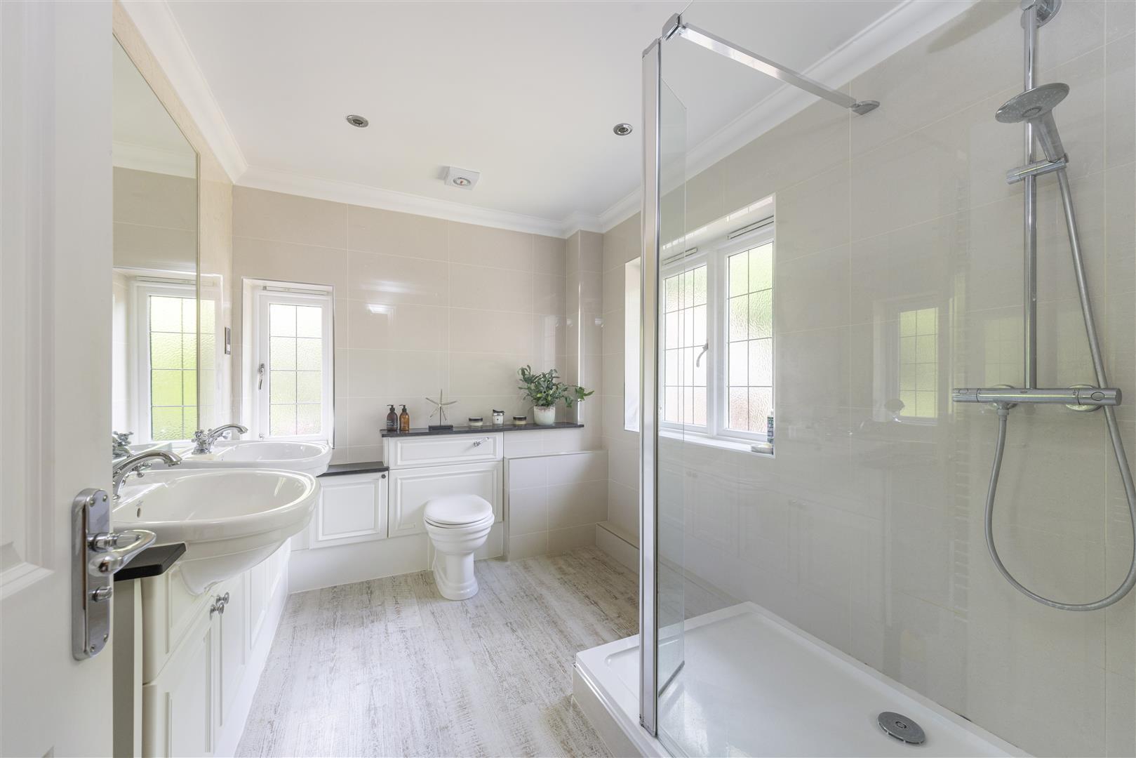 Property Image 87bb30b5-3b16-4557-8c01-bbbec877510e