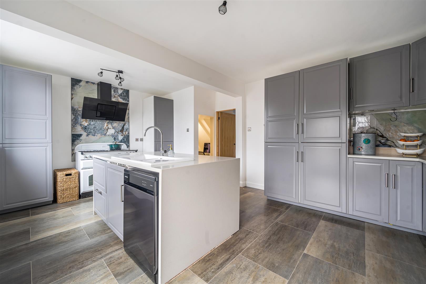 Property Image 87c0fd6e-2c45-4759-8a3a-63c588631b54