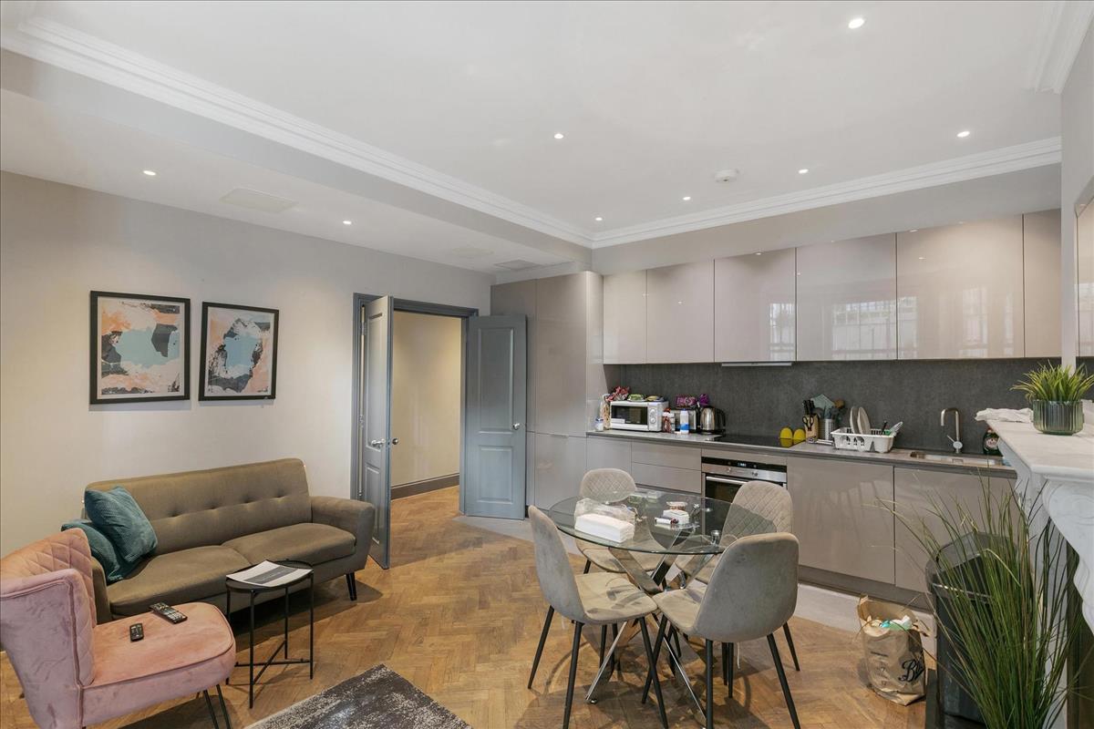 Property Image 87c6a3b0-bc6a-4a73-8611-1a5ed641bd43