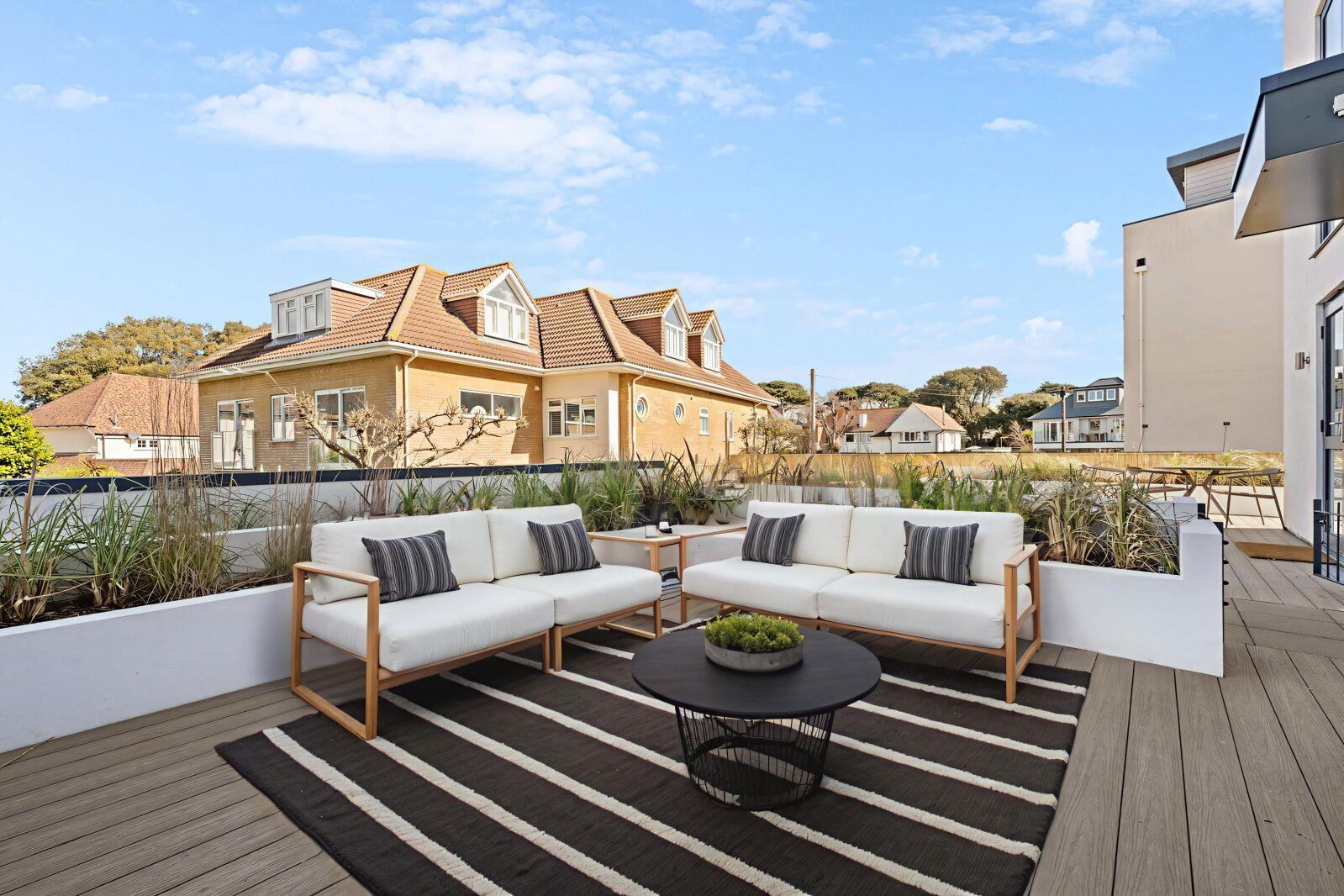 Property Image 87db2e49-95e5-4be9-8f8f-eac0b449d413