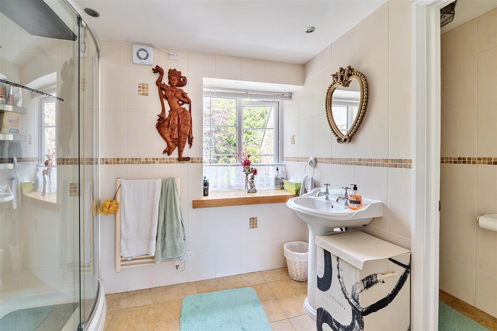 Property Image 87e5b902-12ff-4561-88f1-5f4c80ff746c