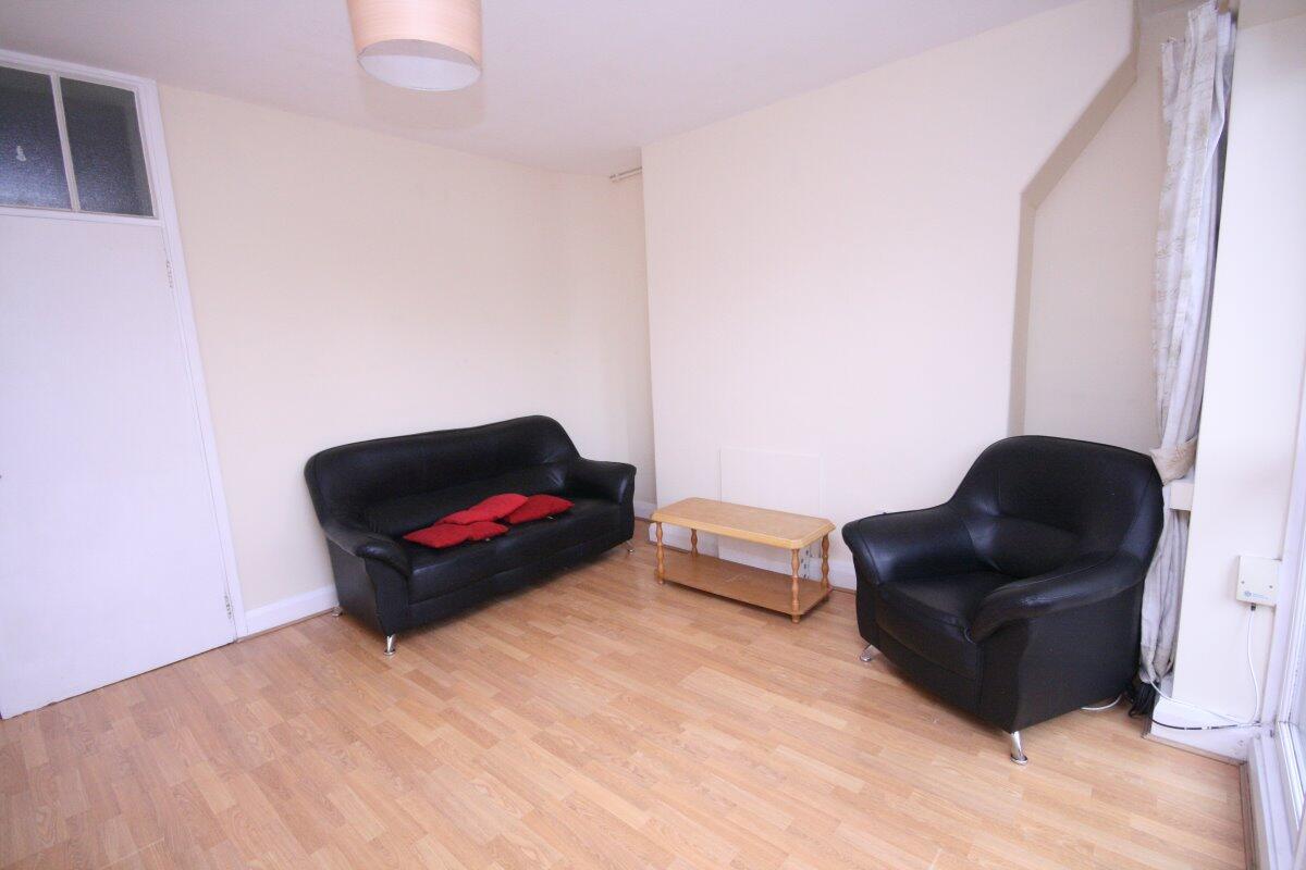 Property Image 87eb1f9a-43cf-4497-9f7e-309792ae07cf