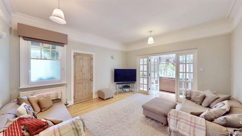 Property Image 87fe0c57-3b3e-4692-b33c-0a3094083b5d