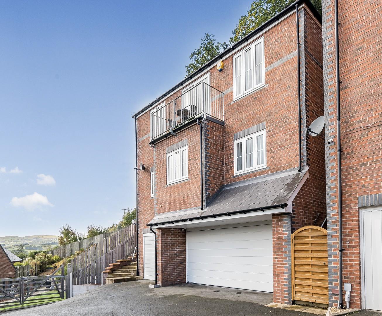 Property Image 88047fbe-54f4-40a7-85f4-9d8d49c0c4db