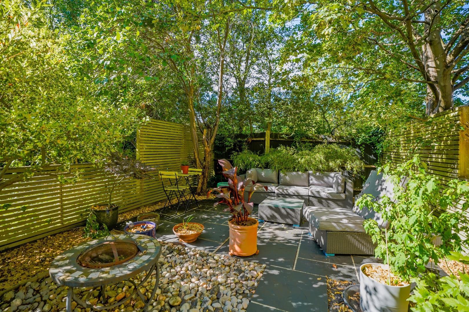 Property Image 8809bc2e-db25-440c-a26f-4d56fe73b762