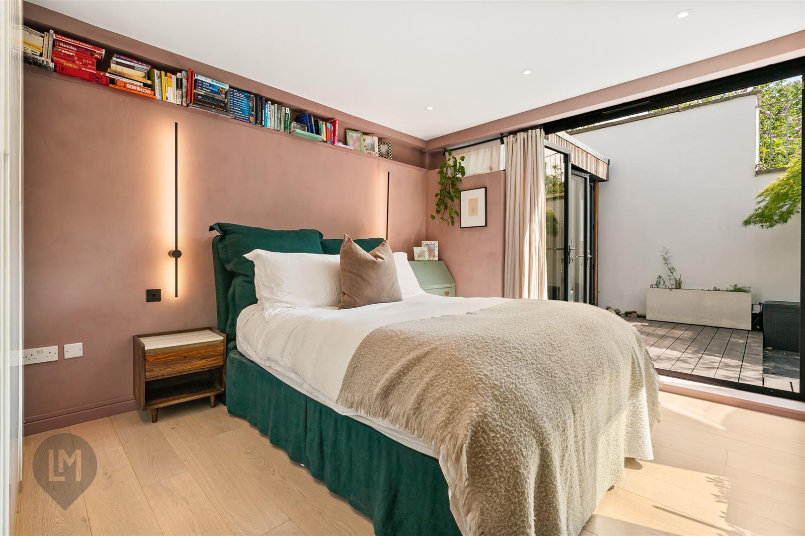 Property Image 880d1642-1c1e-42c9-b228-8c450514ee72