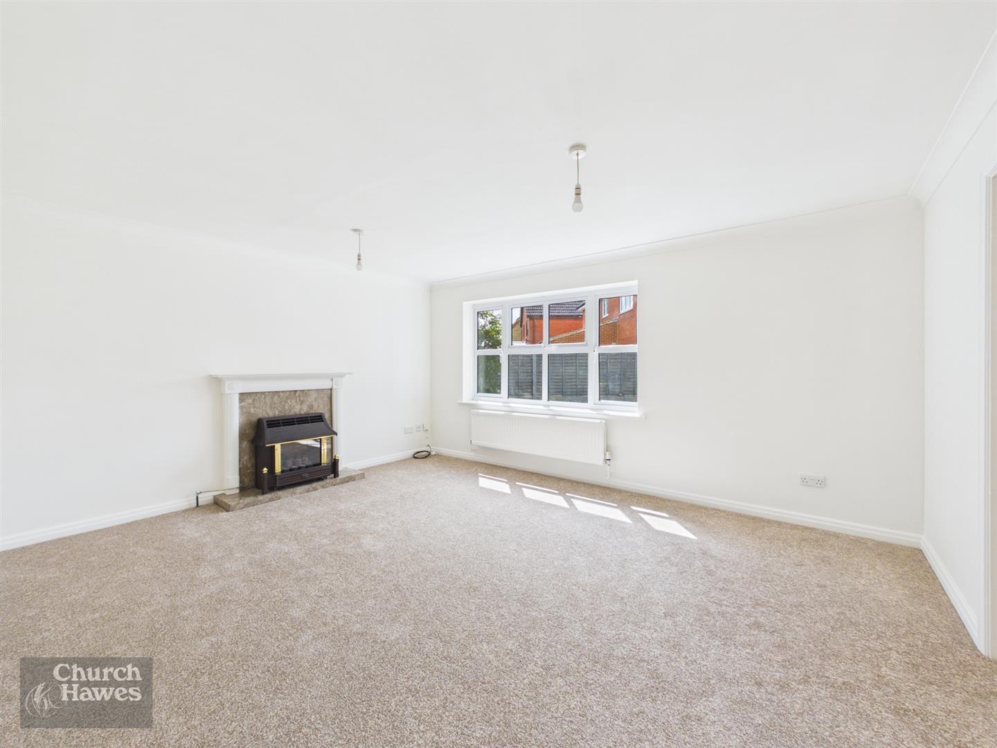 Property Image 880d6d7c-eba5-43aa-af1d-dd2a7e95c8e1