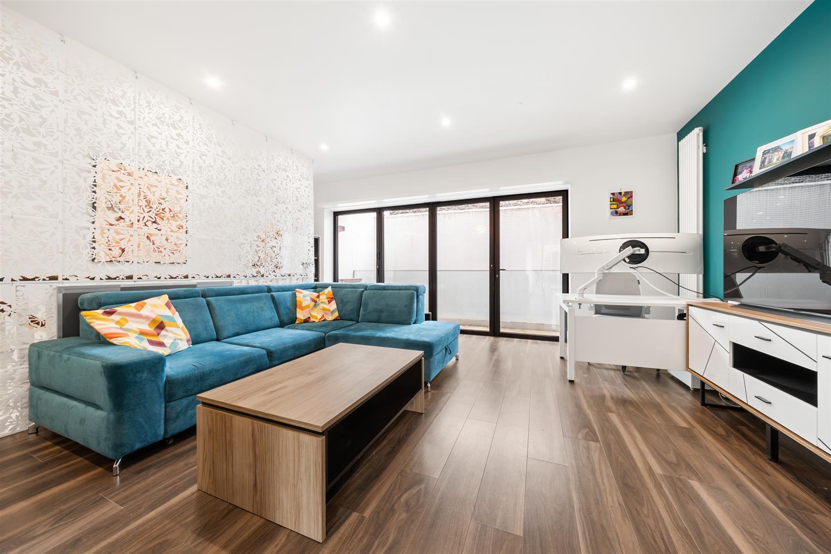 Property Image 880f61a5-0806-42f9-90da-852a06526257