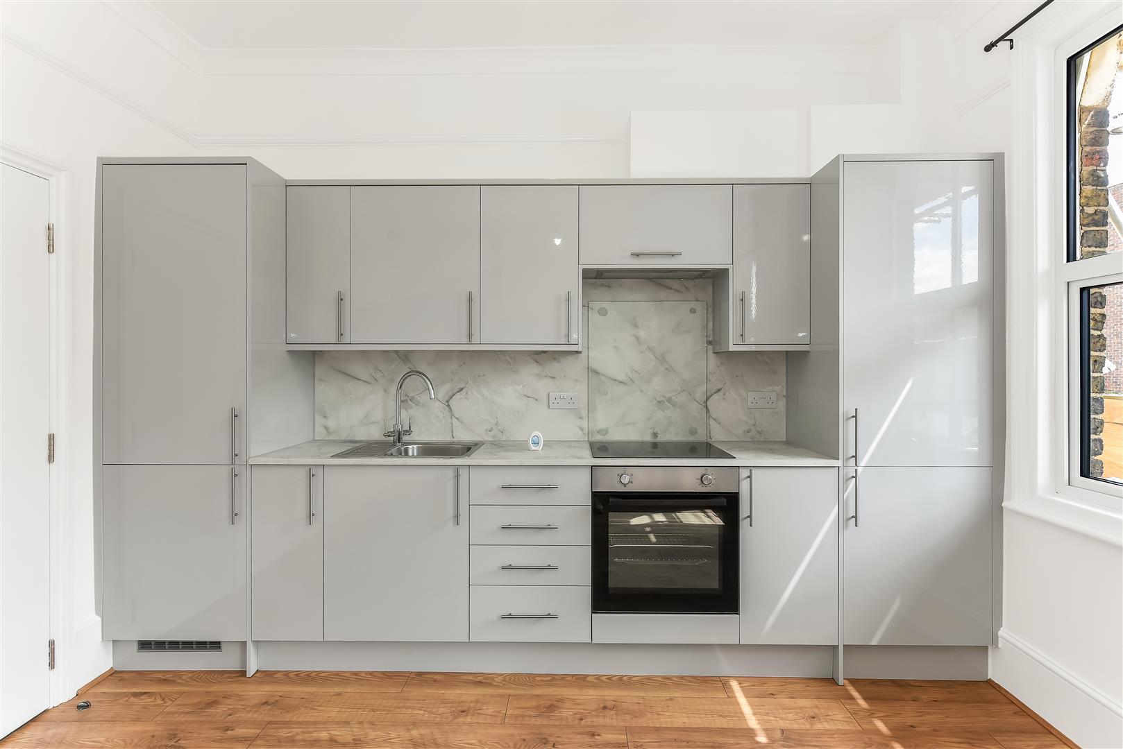 Property Image 881571ea-9d5c-4763-9ee4-34e7ba61c952