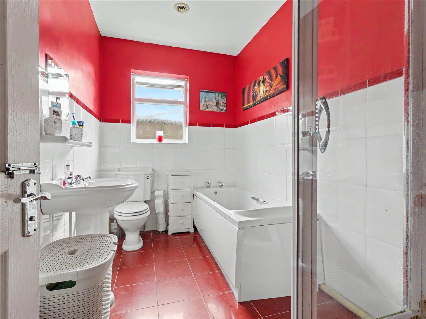 Property Image 883295de-66bc-4e75-9e9d-09252b74358b