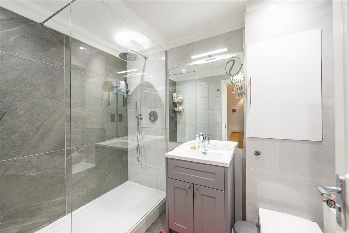 Property Image 885d7f52-2a70-404b-8fcf-882f13fce3bf