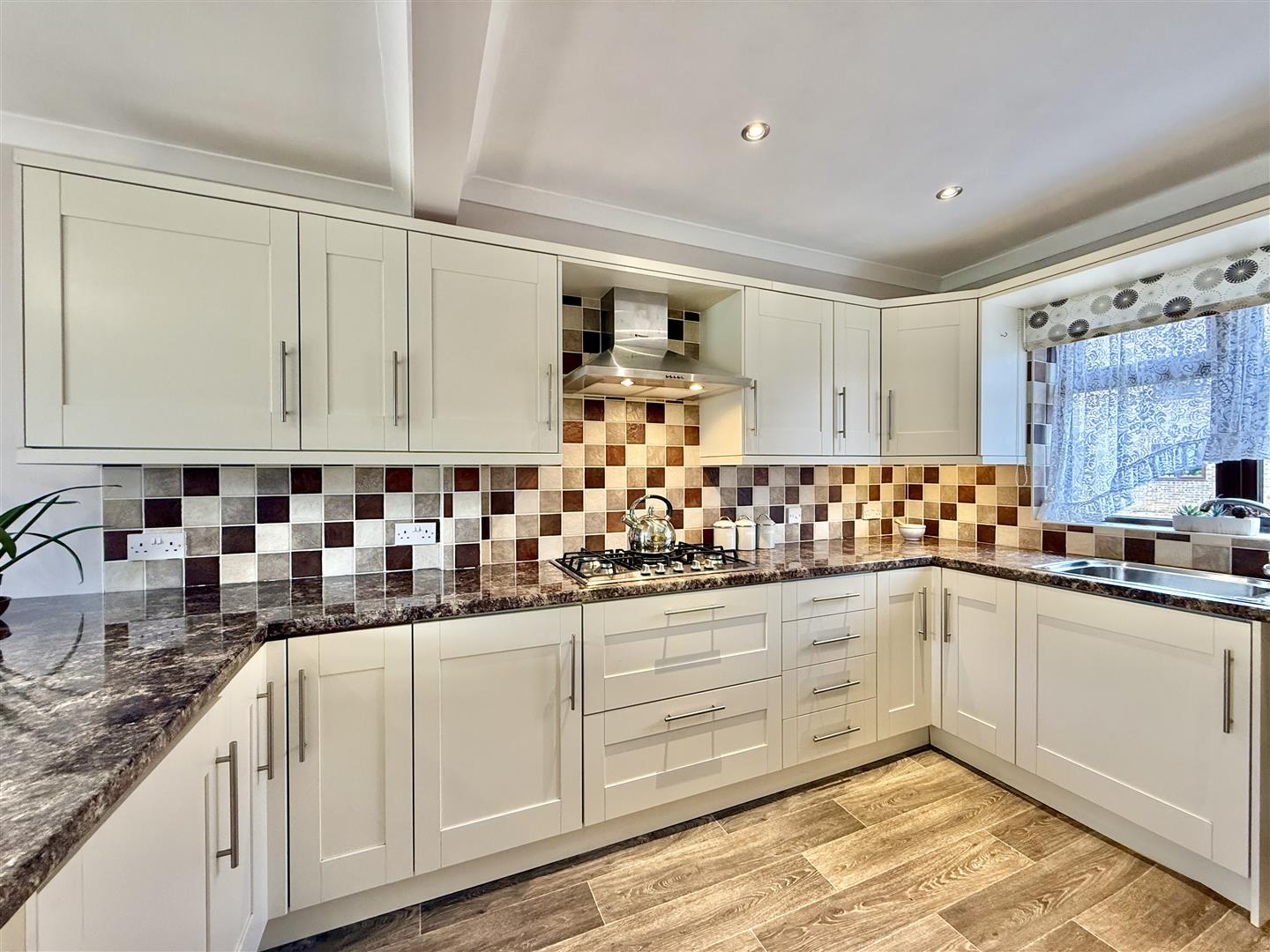 Property Image 8887d916-832c-489f-a7a6-1997cac21a4e