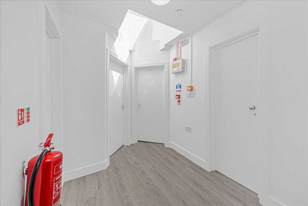Property Image 889de91c-3de4-48d7-b618-5085fed51a5d