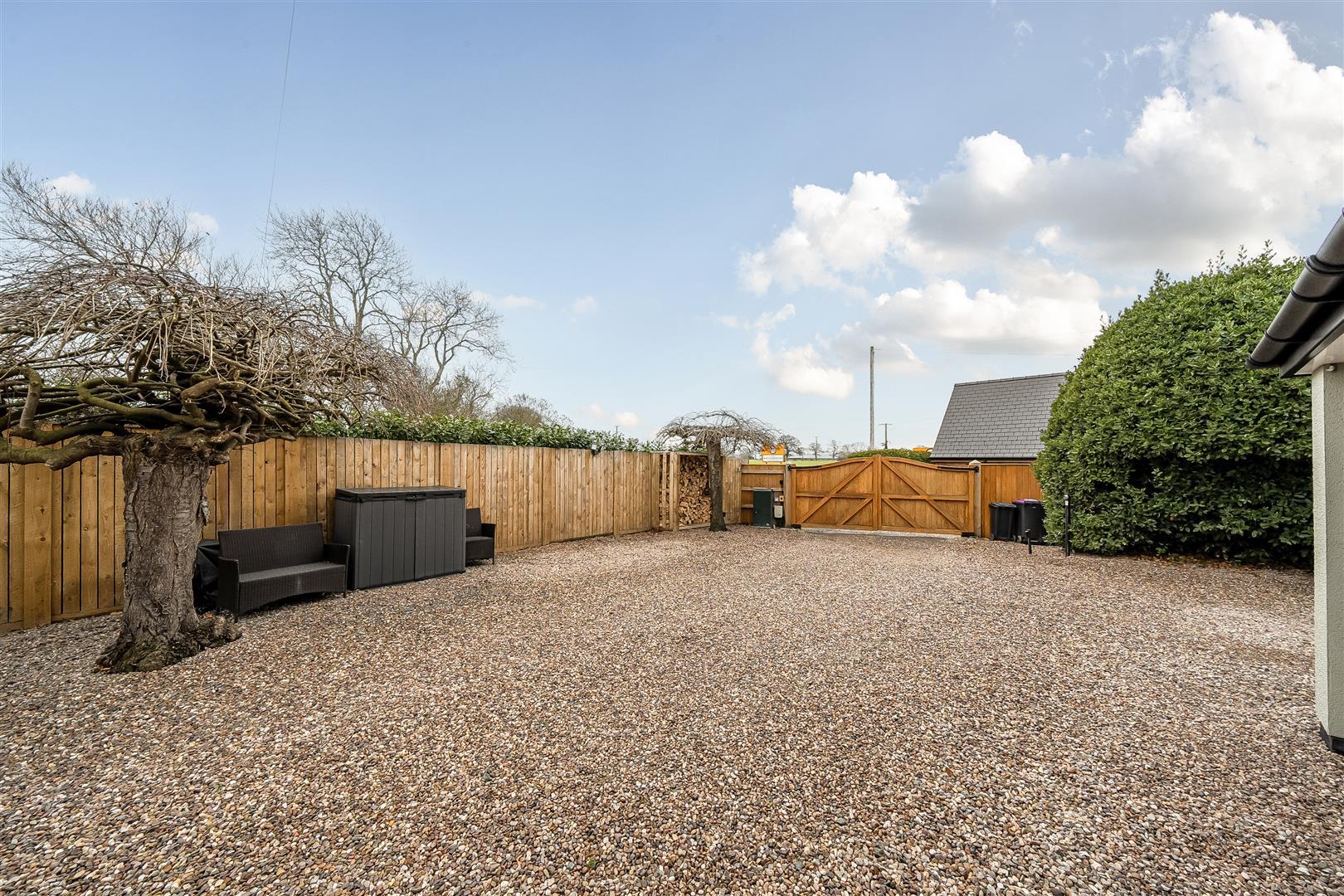 Property Image 889e840b-6e91-4d1d-819b-00e3337386a9