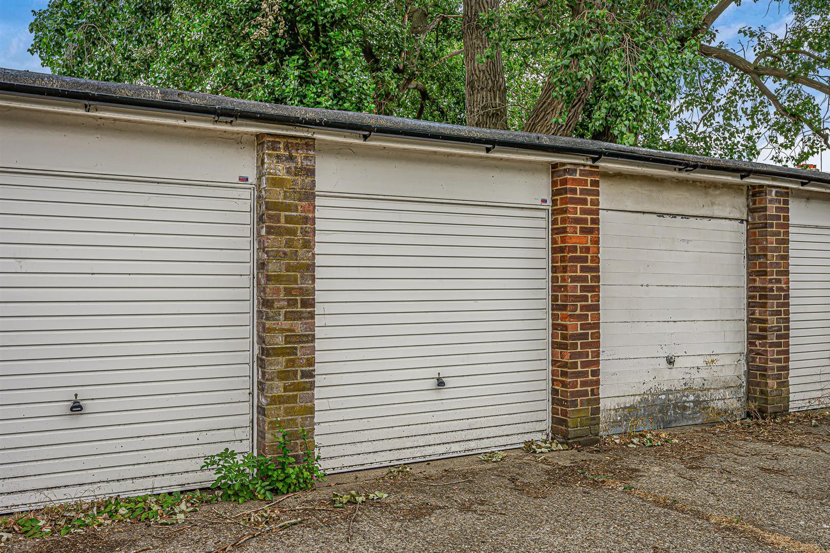 Property Image 88b435d3-d782-4fbc-841c-ab7f1e93c120