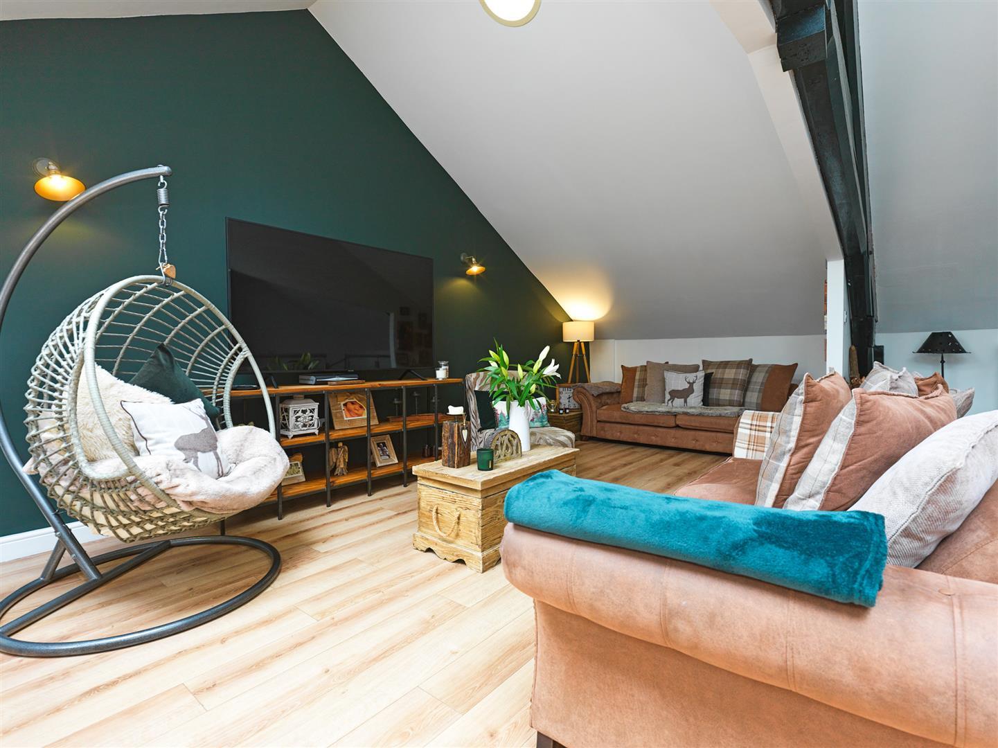 Property Image 88b77419-1ab2-48d6-8ff7-9052d7988dde