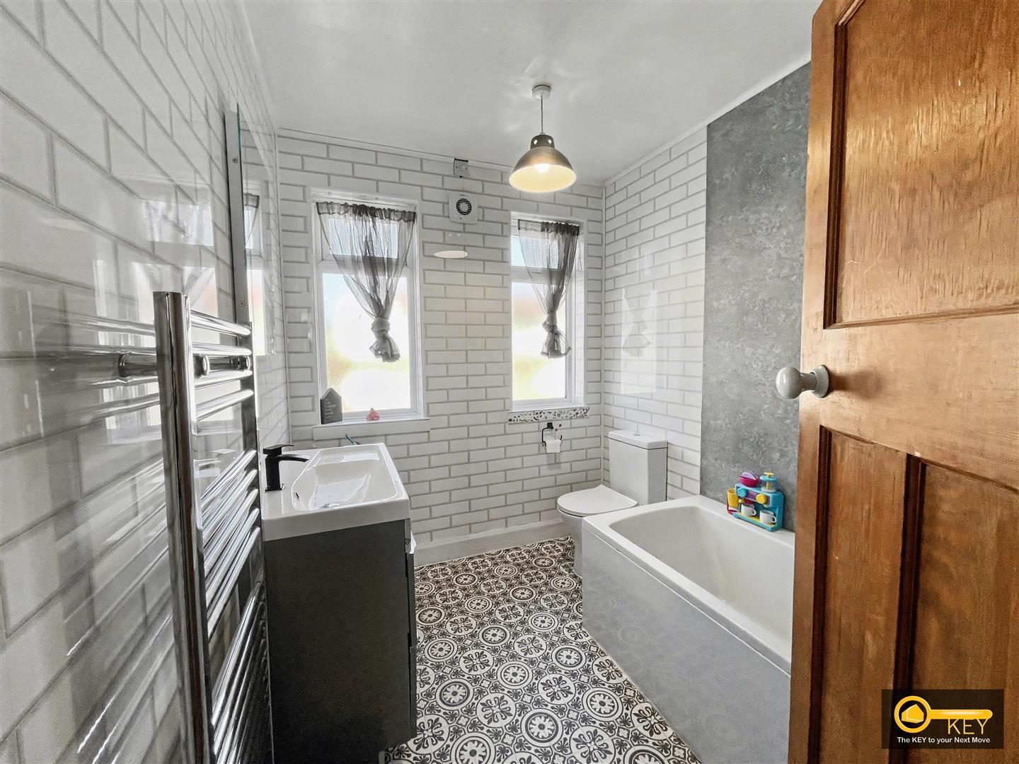 Property Image 88f6f30f-02ff-4b0d-8afb-c7206080c490