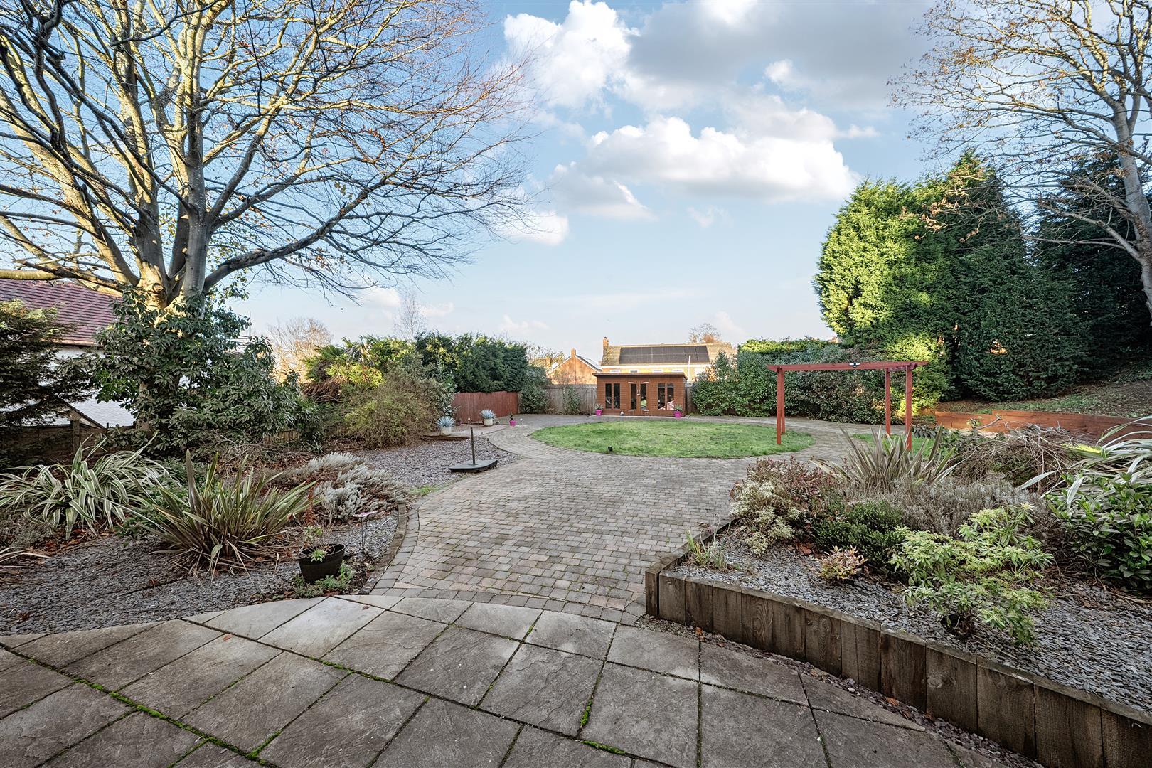 Property Image 890498a4-f224-4f01-bc30-acec47409e63